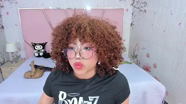 SafiroAgataaa's cam snapshot