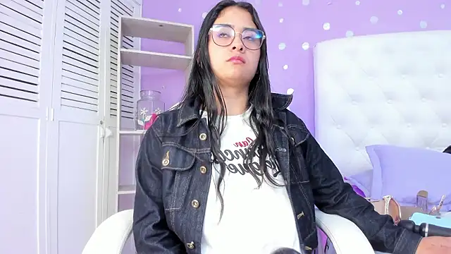 scarlette_15_'s cam snapshot