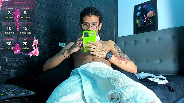 Romancartier_1 live sex cam