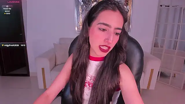 LarisaSmirnov's cam snapshot