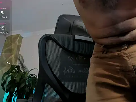 MaximusClark's cam snapshot