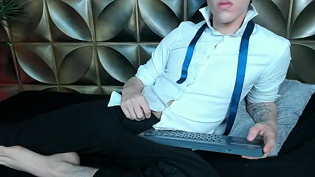 DannyParker_'s cam snapshot