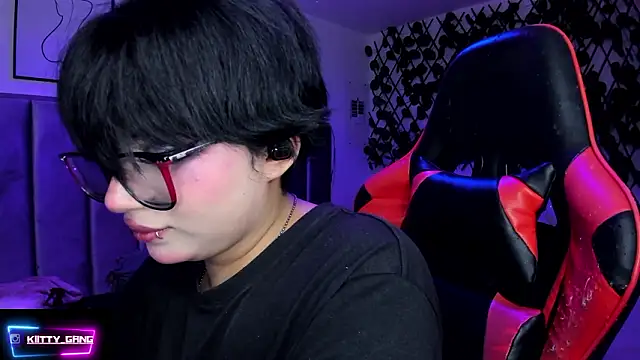 Kitty_Gang's cam snapshot