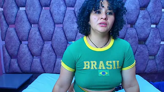 AlaSmith's cam snapshot