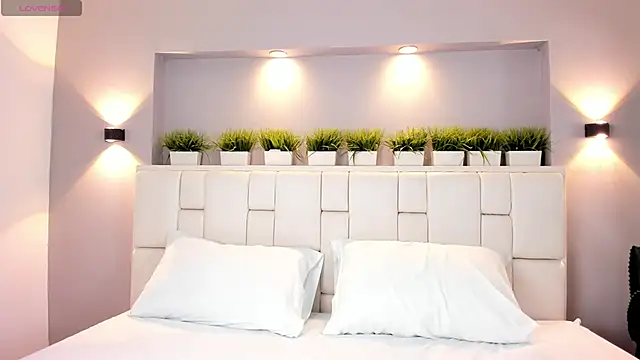 LunnaBlake's cam snapshot