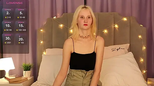 CrystalLili's cam snapshot