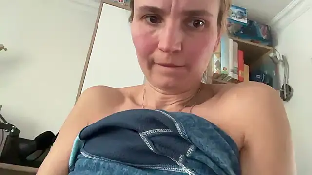 s-te-fan-i's cam snapshot