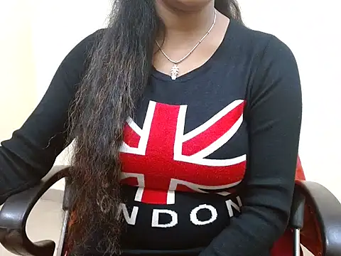 LovingPihu's cam snapshot