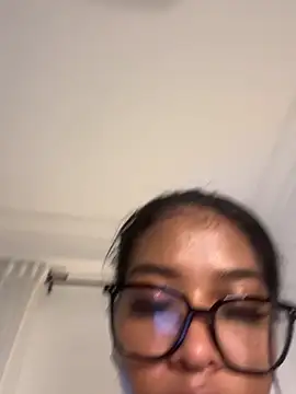 IamCrystal2's cam snapshot