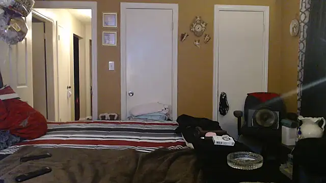 DivatheSnakecharmer's cam snapshot