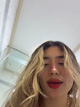 Arianavillada's cam snapshot