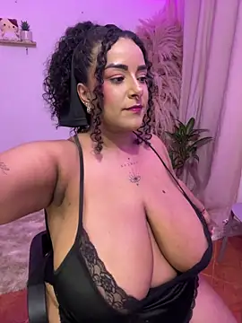 ariadna_cooper live sex cam