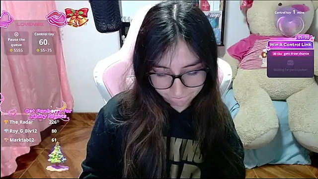 Maggie_Fox3's cam snapshot