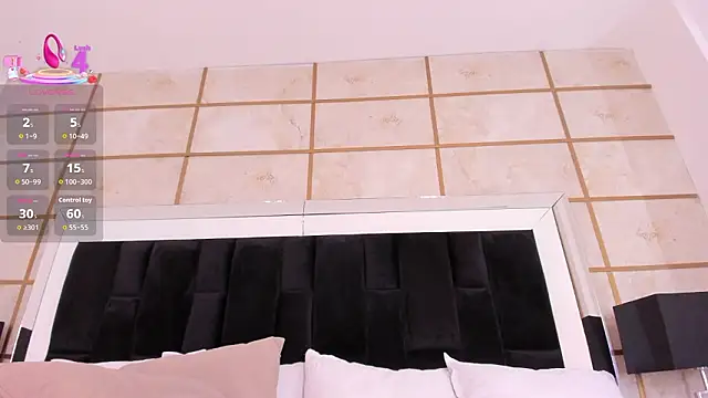 RoxyLior's cam snapshot