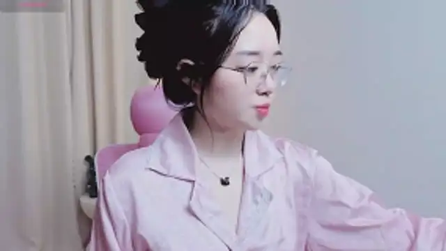 Miu-999 live sex cam