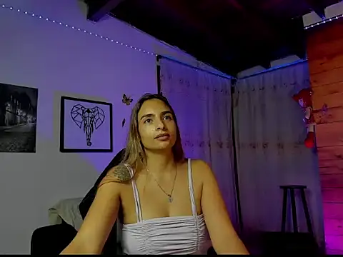 mykaelahoney's cam snapshot