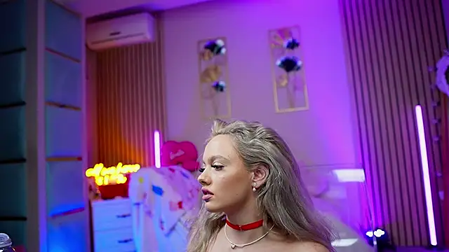 SabrinaJade's cam snapshot