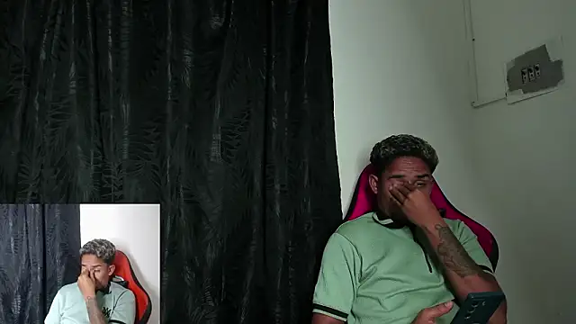 sexy_latinas_69's cam snapshot