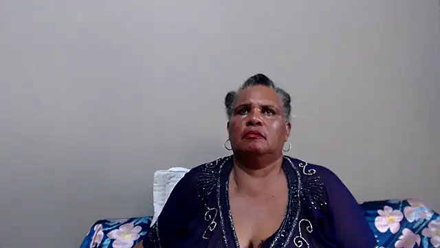 GrandBustyMelon's cam snapshot