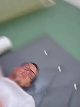 TheSouthernKing's cam snapshot