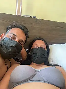 indianshycouple's cam snapshot