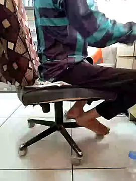 tomdear's cam snapshot