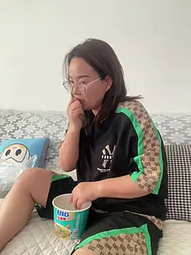 Youyou_12's cam snapshot