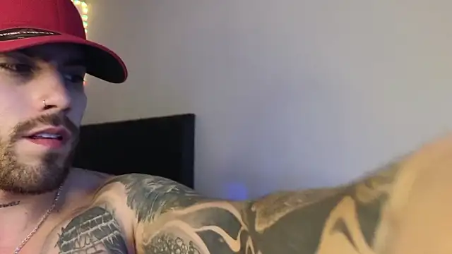 Ades_Lowe's cam snapshot