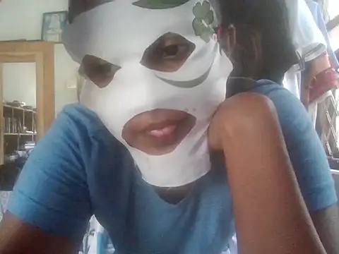 Nora-2003's cam snapshot