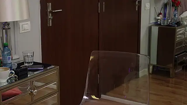 JenniferLovve's cam snapshot