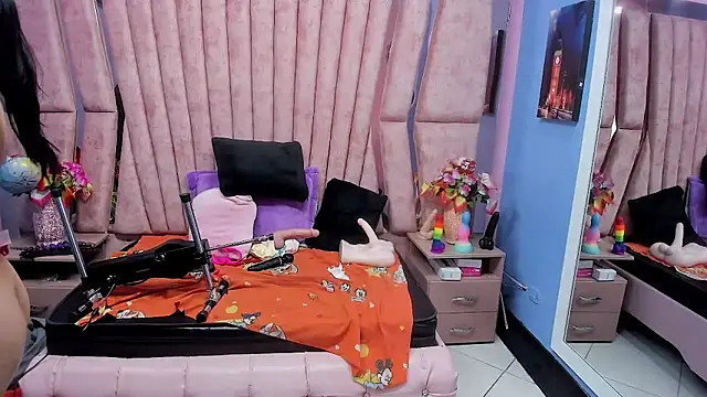 HornySkinny26's cam snapshot