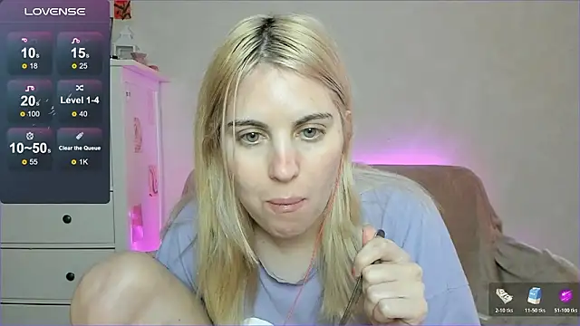 pawpaws's cam snapshot