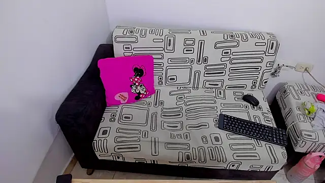 Diana_Reine's cam snapshot