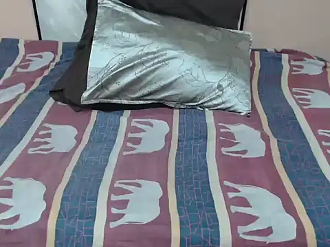 SexyBabes35's cam snapshot