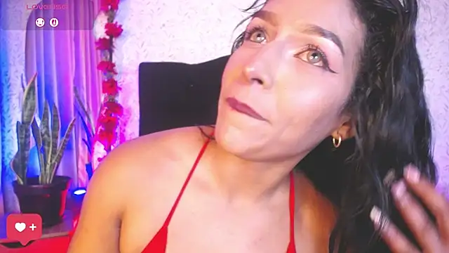 alicee_laurent's cam snapshot