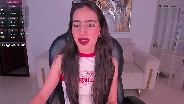 LarisaSmirnov's cam snapshot