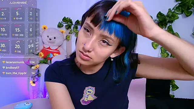 tati_cardenas's cam snapshot