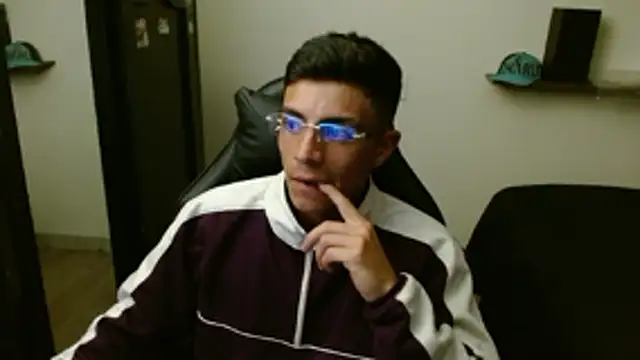 kv___xxx_'s cam snapshot