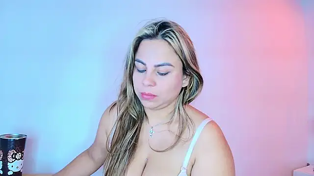 Lia_adamsss's cam snapshot