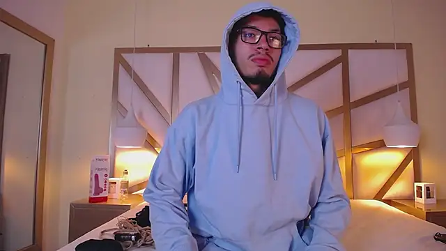 Jaxon_Carter's cam snapshot