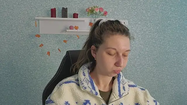 CuteEllii's cam snapshot