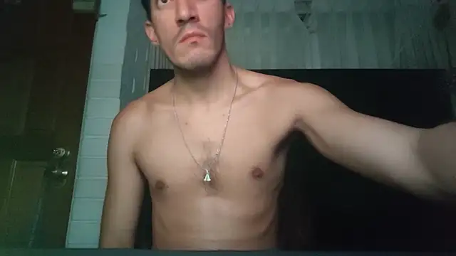 TommyMomentum live sex cam