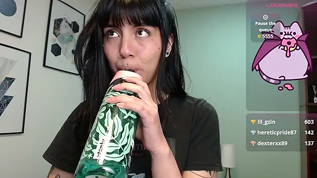 amy_adams1's cam snapshot