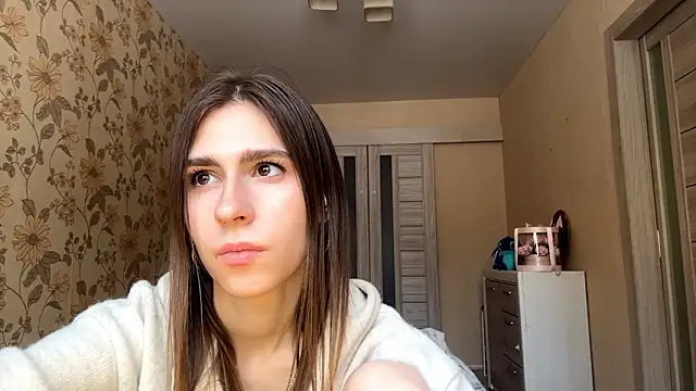 ElsieKuhlmann live sex cam