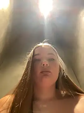 VineraSweet's cam snapshot