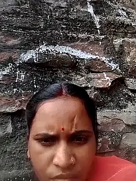 Panjaban_pooja's cam snapshot