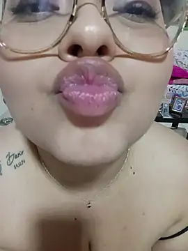 Anna_Lucia88 live sex cam