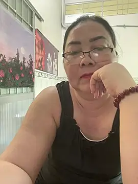 Alinat_'s cam snapshot