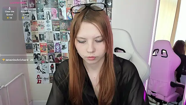 EmberVexen's cam snapshot