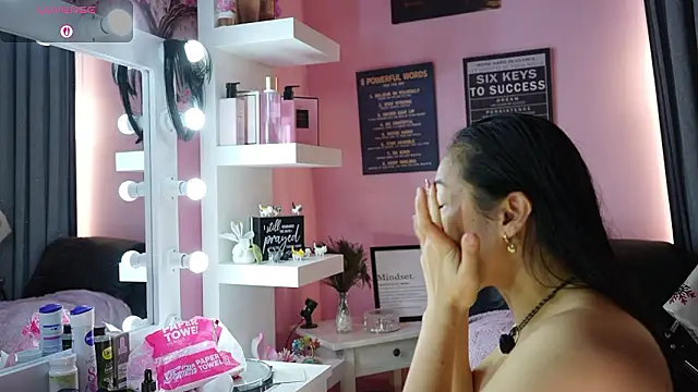 AsianSweetMilf live sex cam